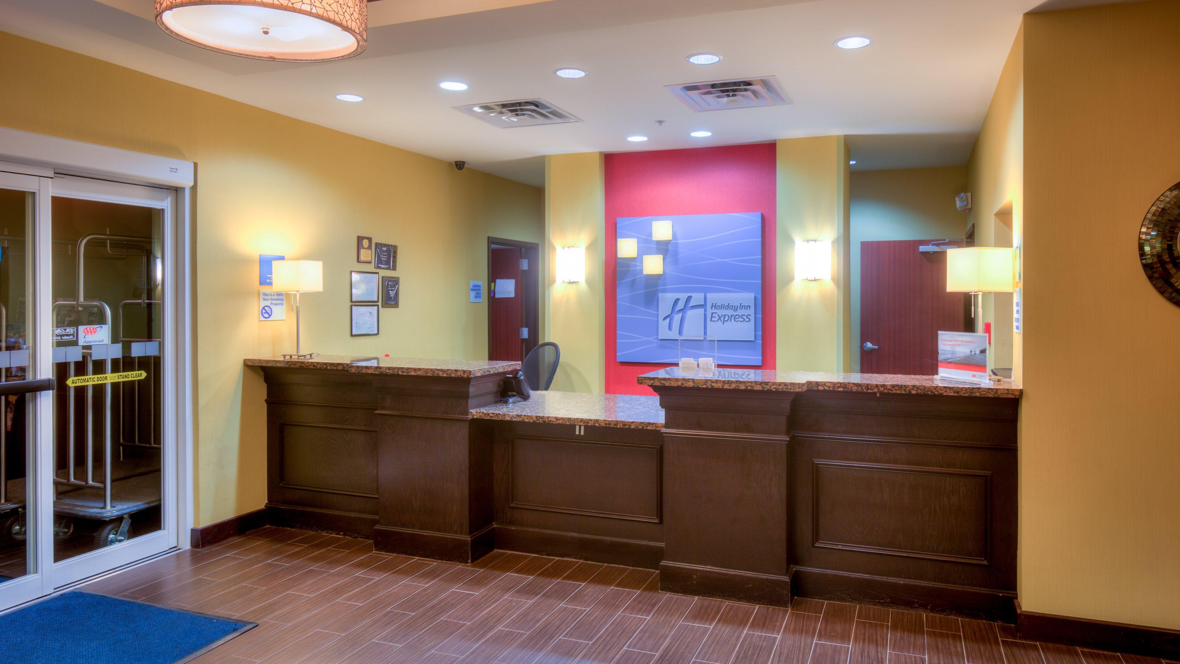 Holiday Inn Express Hotel And Suites Elk City By Ihg Bagian luar foto