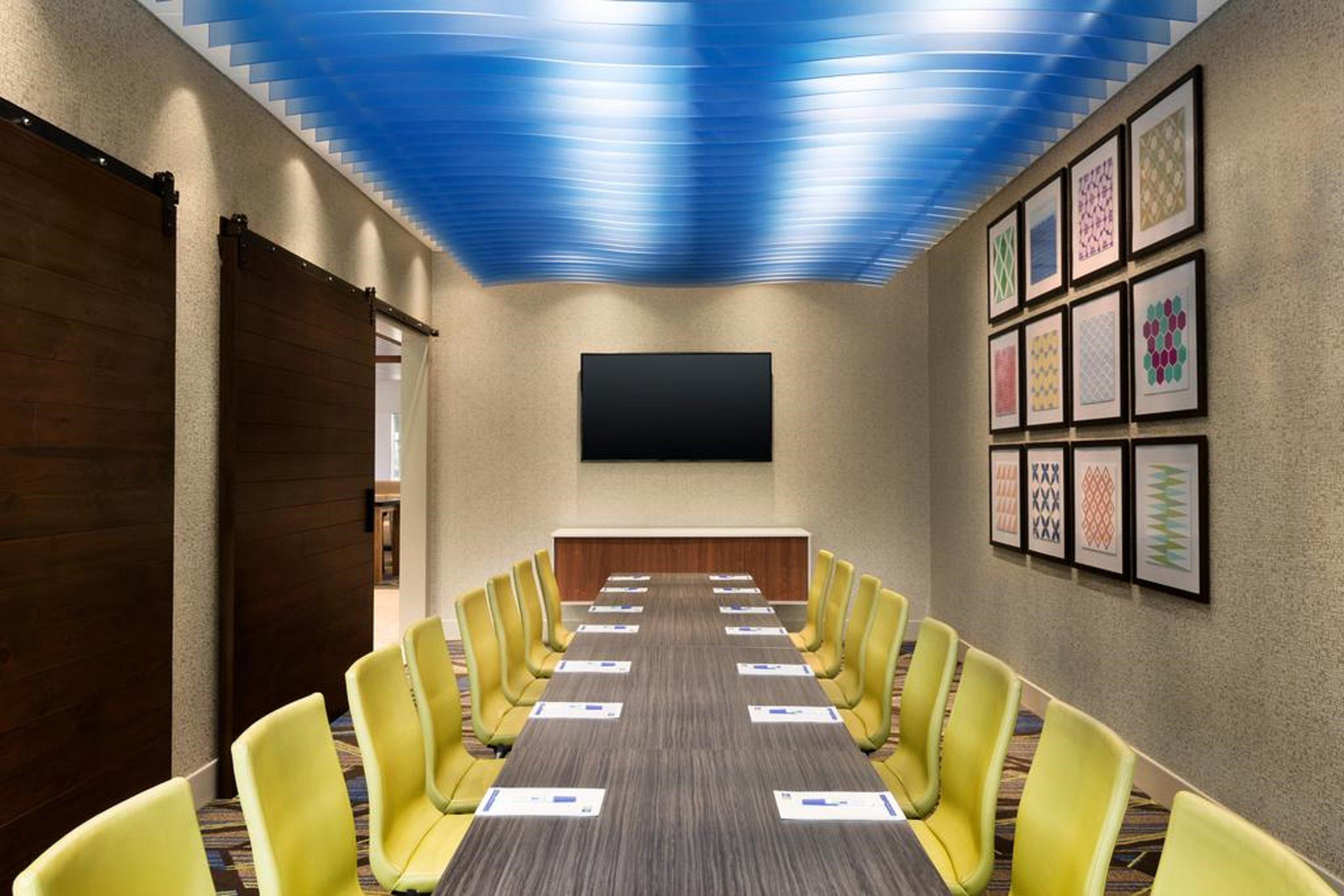 Holiday Inn Express Hotel And Suites Elk City By Ihg Bagian luar foto