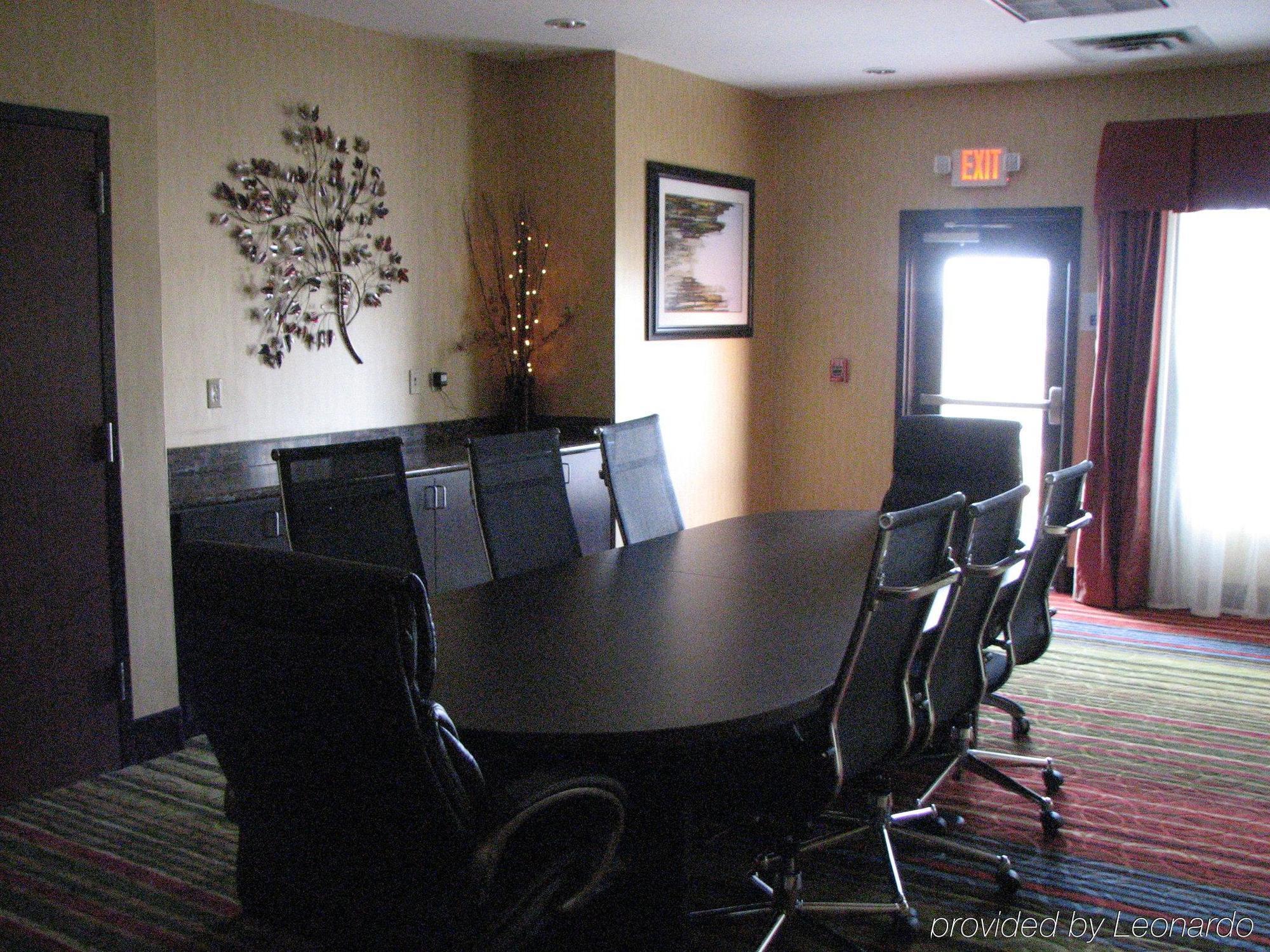 Holiday Inn Express Hotel And Suites Elk City By Ihg Bagian luar foto