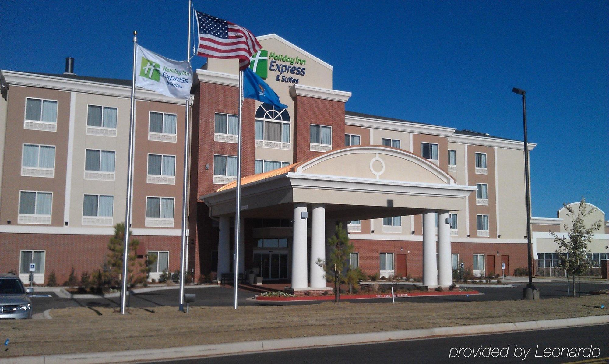 Holiday Inn Express Hotel And Suites Elk City By Ihg Bagian luar foto