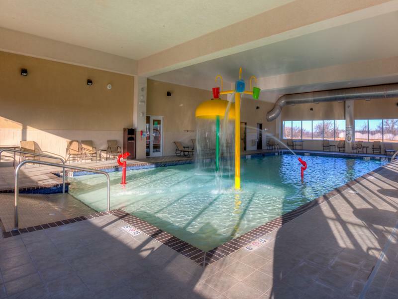 Holiday Inn Express Hotel And Suites Elk City By Ihg Bagian luar foto